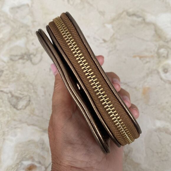 Love & Lore Vegan Bronze Gold Tone Compact Zip Wallet - Picture 7 of 10